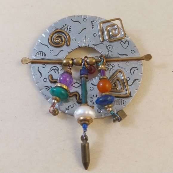 Q.Miller Jewelry - Artistic Circular Brooch with Beads